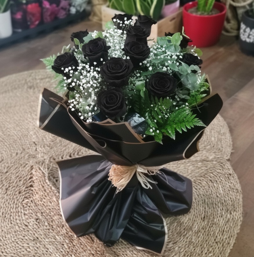 12 Rosas Color Negras - Floristería Alameda Cartagena